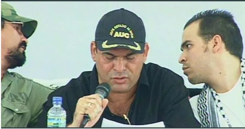jasay2020's tweet photo. Este es el próximo presidente de Colombia?, que peligro.......... https://t.co/Wo3TaG3bsx