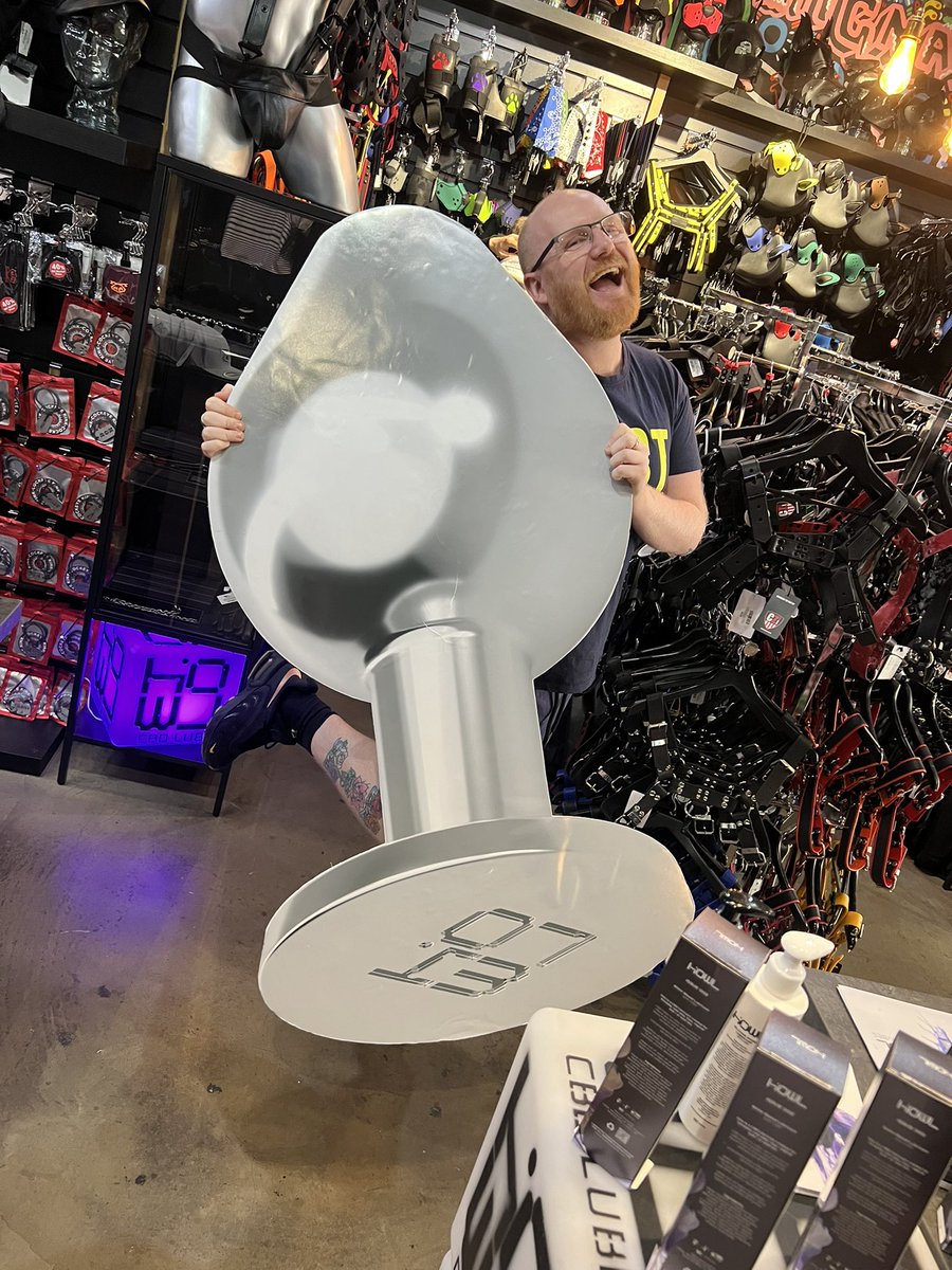 braders_101's tweet photo. This buttplug isn’t big enough for me 
@howlworldwide @ClonezoneSOHO @ClonezoneUK https://t.co/gpHoHSaqUp