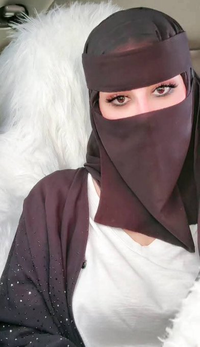 fkyceb's tweet photo. زواج_مسيار من جيزان 
سعودية جيزان
السكن ملك 
العمر33
الطول165
الوزن 68
لون البشره بيضاء ناعمه جميلة 
الجسم جميل ومخصر
جمال روعه وادب وأخلاقية 
الموهل جامعيه
موظفة معلمة 
الحالة مطلقة لايوجد أولاد
مطلوب رجل محترم ومنفتح حنون صادق يخاف الله زواج مسيار
#انسانيه_الامارات_في_روسيا https://t.co/1ZbjKHmz6x