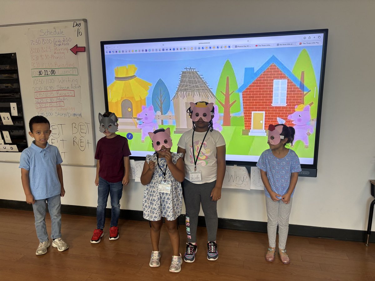 MrRomero0's tweet photo. Read, Act, and Make!
We brought The Three Little Pigs to life by reading, acting, and creating our own pig houses. One of my childhood favorites! ❤️🏠 #RISDSummer #ACEignite @Anabel_Ruiz19 @HollyGoTweets https://t.co/rVMnOkU0Rh