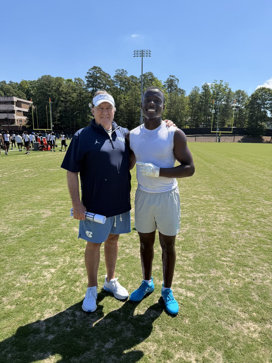 Carter_R_Nash's tweet photo. Blessed to receive an offer from @UNCFootball!!! @Belichick_B @coachmeans_20 @mlombardiuncgm @coachmorrisDHS @CoachQueen82
@coachfarmer71 @charonepeake_ @andrewstorch40 @Hawkinsjs @ScoutFball @UANextFootball @RecruitRivals @alonzobowens21 
@PrepRedzoneSC @SCSportsNow https://t.co/jQlMfR6YZC