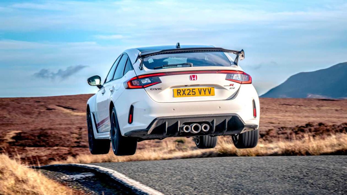 evomagazine's tweet photo. It's one of the very best hot hatches ever made but now production has ended, we say an emotional goodbye to Honda's Civic Type R with an epic drive. https://t.co/pncMBJmLpf