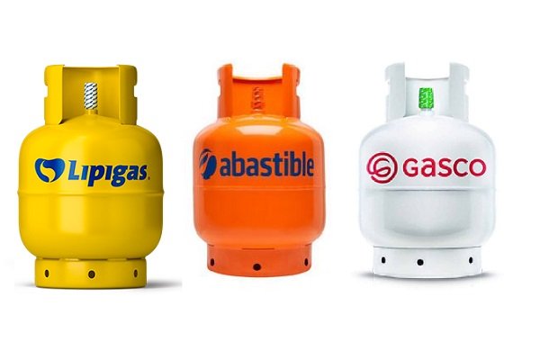 Informa_Primero's tweet photo. Hoy 17 de Junio empezó la entrega del Cupón de Gas Licuado de $27 mil pesos,y algunas de las empresas subieron sus valores ,como pj: #Abastible a 31000 mil pesos ,asi varias personas han tenido qué pagar la diferencia, qué veo qué algunas empresas se aprovechen de este beneficio. https://t.co/ZjYfOsxPnJ