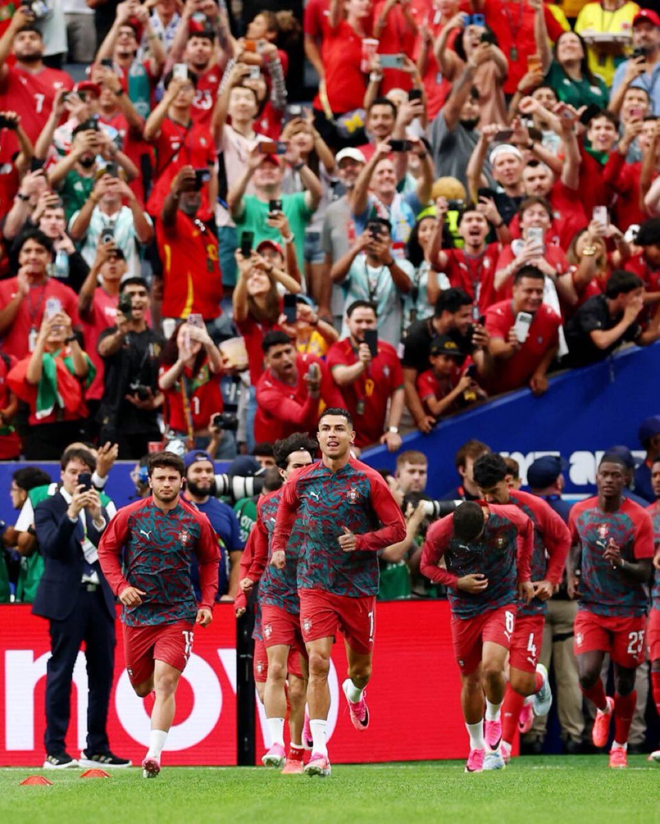 Cristiano Ronaldo Türkiye tweet media