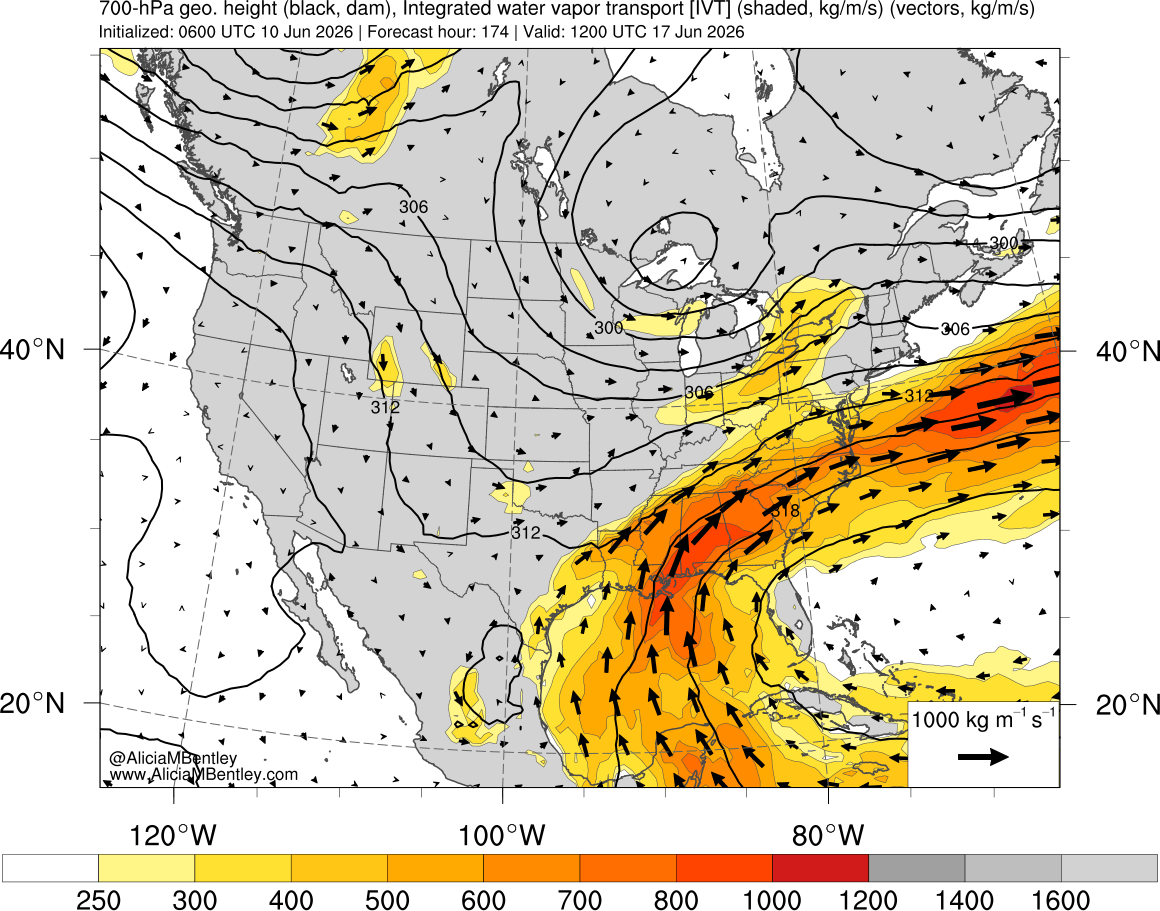 JHairwx's tweet photo. A few interesting things I noticed today. 1) How #Arthur is providing the Midwest MCS with an enhanced moisture supply. 2) The interesting ripple in the clouds that extend out to the east from the MCS. https://t.co/qWeKiQCIW8