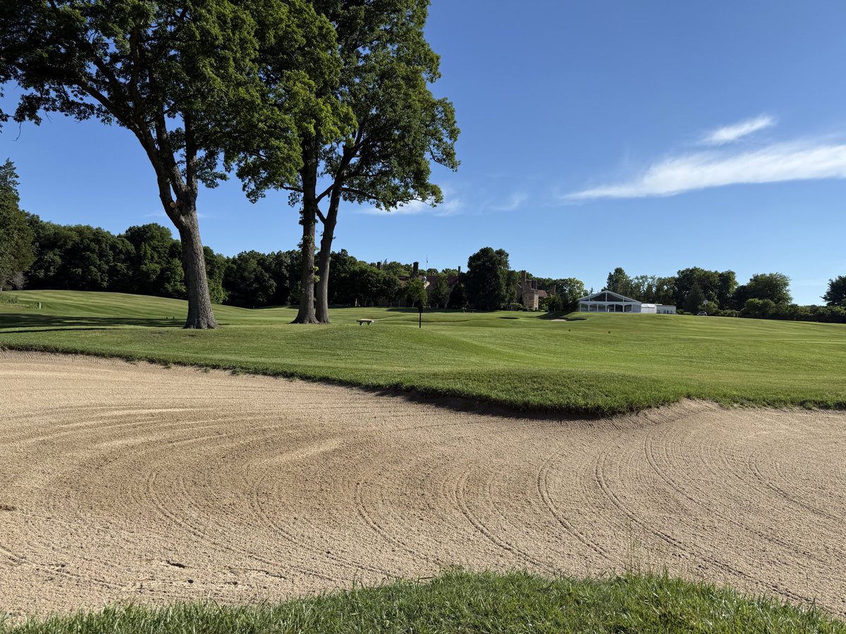 GolfKMA's tweet photo. The Katke-Cousins Golf Course at @oaklandu 🏫⛳️ https://t.co/dMnYkTjKF3