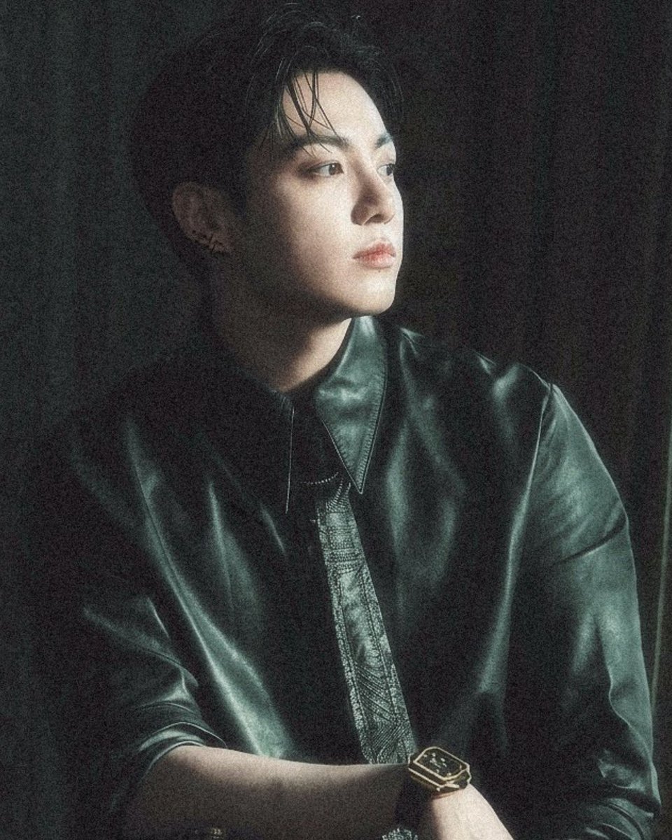 canjuntae's tweet photo. OMG THIS PHOTO OF JUNGKOOK https://t.co/MDxnfPwc1e