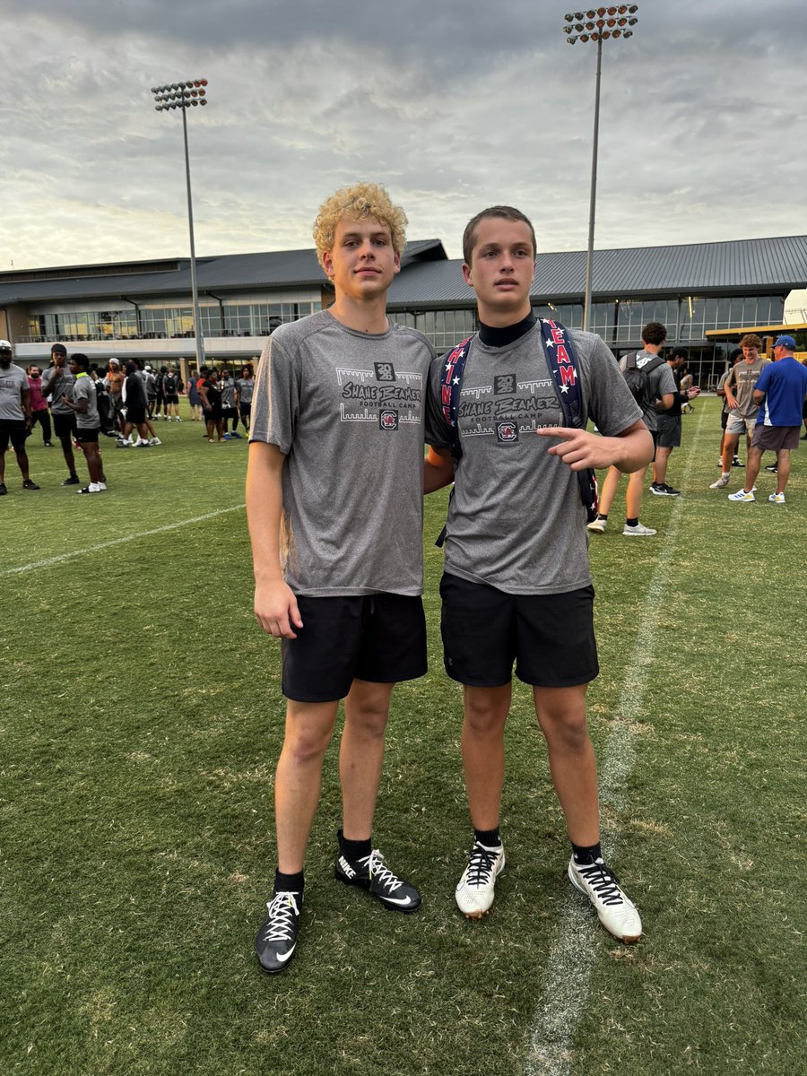 northwillis843's tweet photo. First camp of the summer  @GamecockFB down. Second year in a row and enjoyed my time with my group and @coachfurrey. Among some of the best. Be great at things that don’t take talent to be great at. 🔥Next camp - see you in a few @Ry_Beard! https://t.co/gVtgo6p2Ev