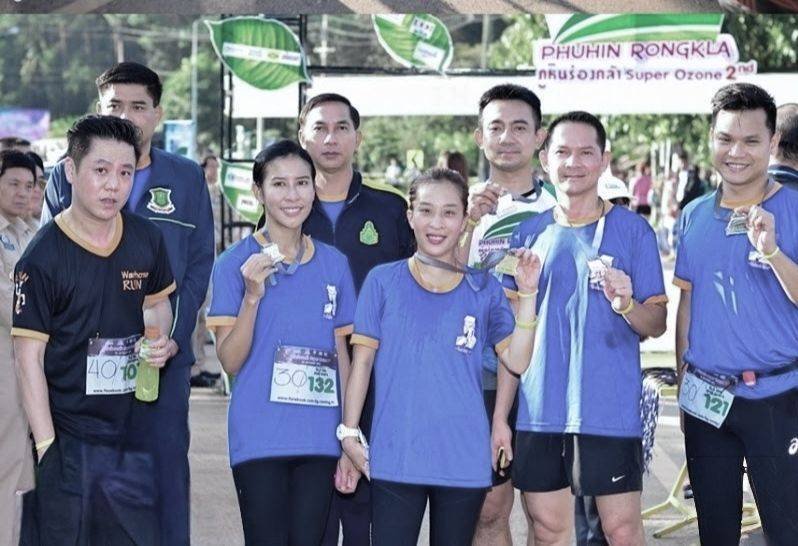 pr_prdnp's tweet photo. รำลึก 18 ต.ค. 58 สมเด็จพระเจ้าลูกเธอ เจ้าฟ้าพัชรกิติยาภาฯ ทรงร่วมวิ่งมาราธอน ณ อช.ภูหินร่องกล้า ภาพพระจริยวัตรเรียบง่าย เป็นกันเอง คือรอยจารึกแห่งความทรงจำ และแรงบันดาลใจให้พวกเราร่วมกันอนุรักษ์ผืนป่าสืบไป 🌿🧡
​#อุทยานแห่งชาติภูหินร่องกล้า #กรมอุทยานแห่งชาติ https://t.co/mge0fVvapx