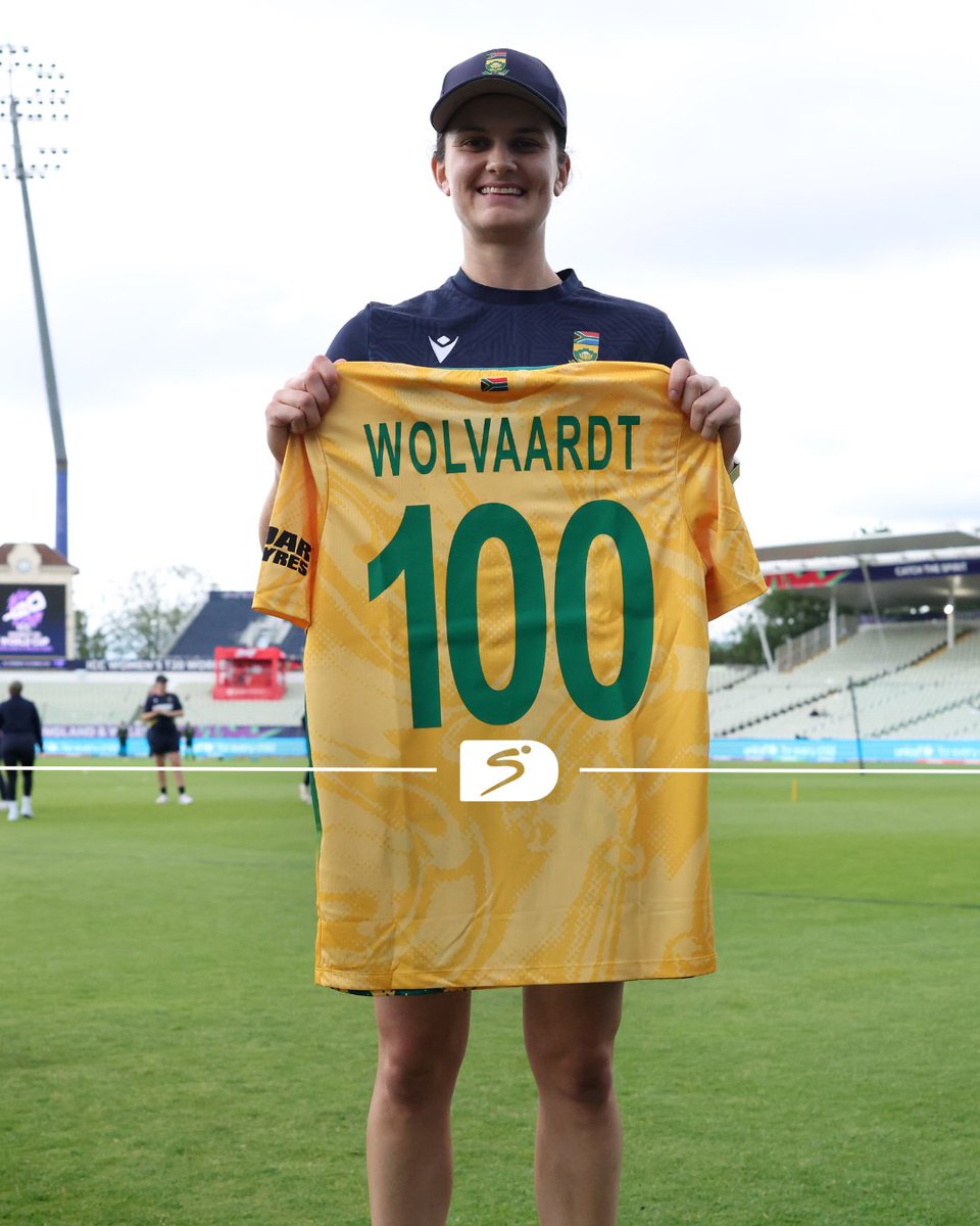 SuperSportTV's tweet photo. 1️⃣0️⃣0️⃣ 𝐈𝐍𝐓𝐄𝐑𝐍𝐀𝐓𝐈𝐎𝐍𝐀𝐋 𝐂𝐀𝐏𝐒 🇿🇦

A century of exceptional performances for Laura Wolvaardt 👏©️

#T20WorldCup | #SSCricket | #HereForHer https://t.co/kdGFYGhQwG