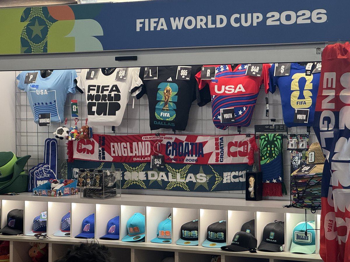 海外　幅広広告ロールチケット　②巻セット England v Croatia half-and-half scarf. Yours for just $44.99 plus