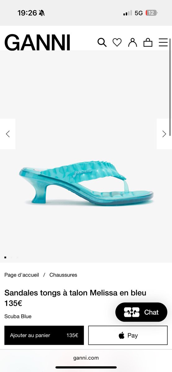 sonpaireh's tweet photo. Je trouve cets une dinguerie de mettre plus de 30€ dans des tong mais celle la pitié https://t.co/nUqQUJPQmF