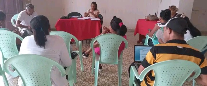 BCampechuela's tweet photo. Participa Presidenta de la Brigada de Instructores de Arte José Martí del Municipio de Campechuela en el Consejo de Dirección de Cultura correspondiente al mes en curso. 
#BjmPresente https://t.co/7CxWSRFCwR