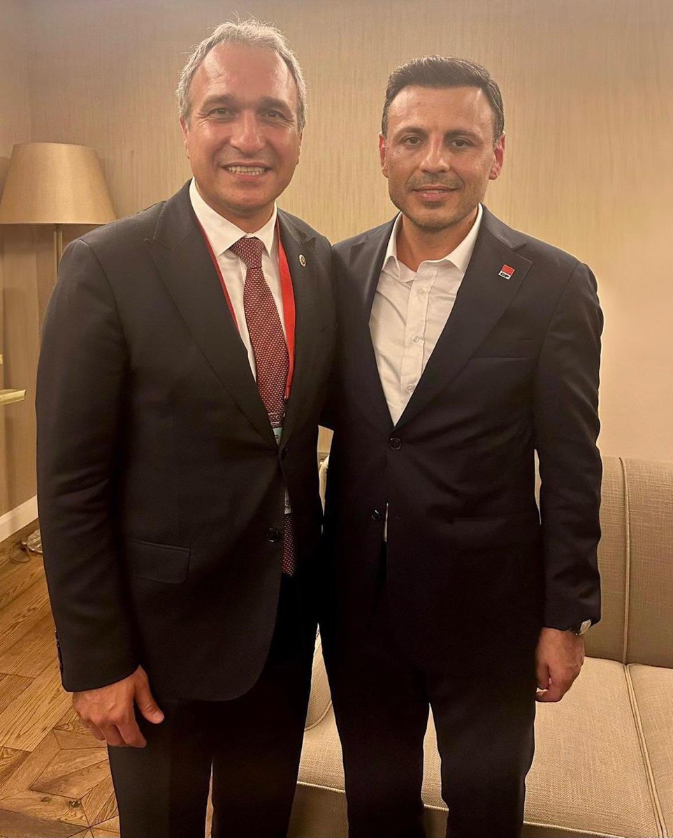 Suat_Ozcagdas's tweet photo. Cumhuriyet Halk Partisi’nin seçilmiş İstanbul İl Başkanı Özgür Çelik’tir.

Parti iradesine, üyelerimizin demokratik tercihine sonuna kadar sahip çıkmaya devam edeceğiz.

CHP halktır, halkın dediği olur!

@ozgurcelikchp https://t.co/KP0uHyFakv