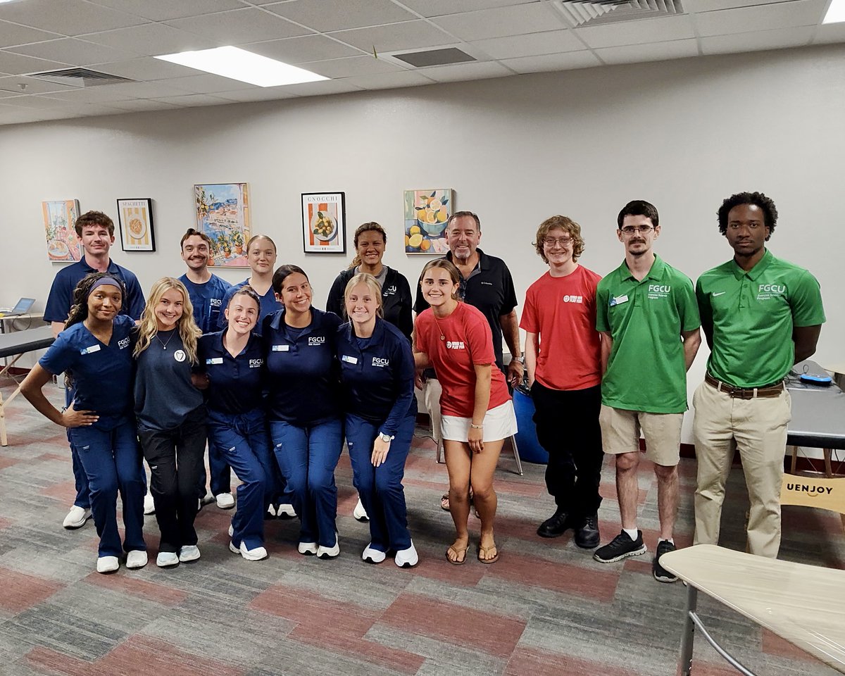 Lee_Health's tweet photo. @LeeSchools @WHOWEPLAYFOR @fgcu @NSUFlorida @PPCSWFL @osswf This event is a great example of the impact we can make when healthcare providers, educators, community organizations, and volunteers unite around a common goal: helping our youth stay healthy, active, and ready to succeed! https://t.co/1Cr5YwKjNz