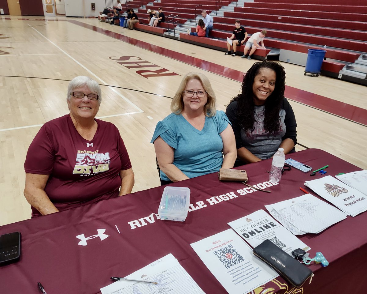 Lee_Health's tweet photo. @LeeSchools @WHOWEPLAYFOR @fgcu @NSUFlorida @PPCSWFL @osswf As a reminder, beginning with the 2026-2027 school year, an EKG will be required for all incoming 9th grade student athletes and any student in grades 10-12 who has never participated in a FHSAA-sanctioned sport.

#LeeHealth #EKG #WhoWePlayFor #LeeCountySchoolDistrict https://t.co/wq2VY3QRAo