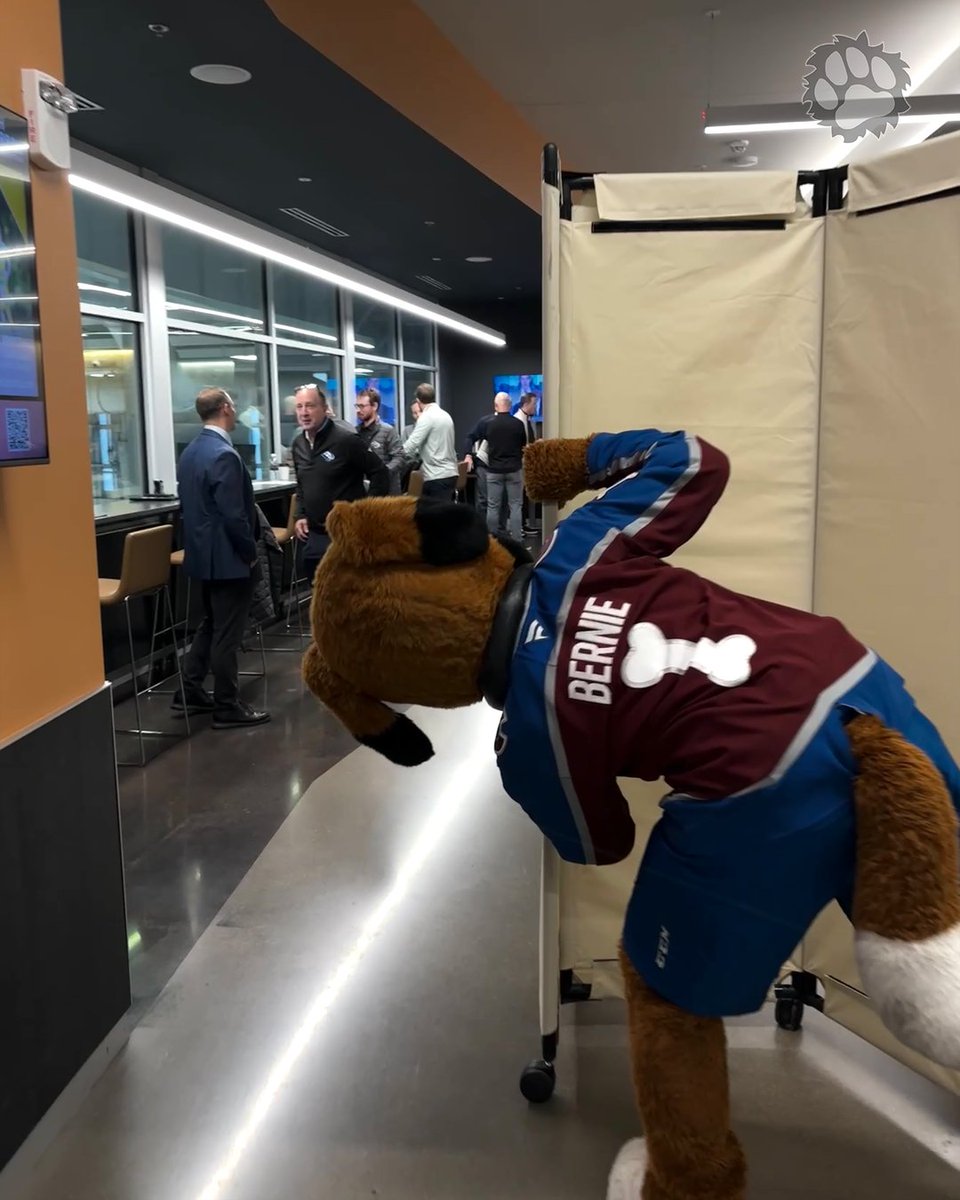 Bernie spying on a meeting of NHL staff members from different clubs
