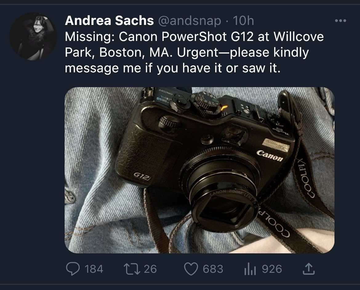 ItsMyztQ's tweet photo. #mirandy au 

Andrea left her camera on a park bench and posted about it online—now it’s up to fate. https://t.co/dlKWFYKtsq