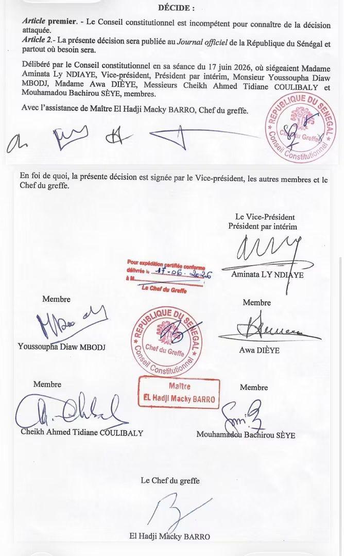 ViePubliqueSN's tweet photo. Le Conseil constitutionnel se déclare incompétent pour examiner le recours de 18 députés contre l'intégration d'Ousmane Sonko à l'Assemblée nationale.

La décision a été rendue ce 17 juin 2026. https://t.co/VIMua8MC8W