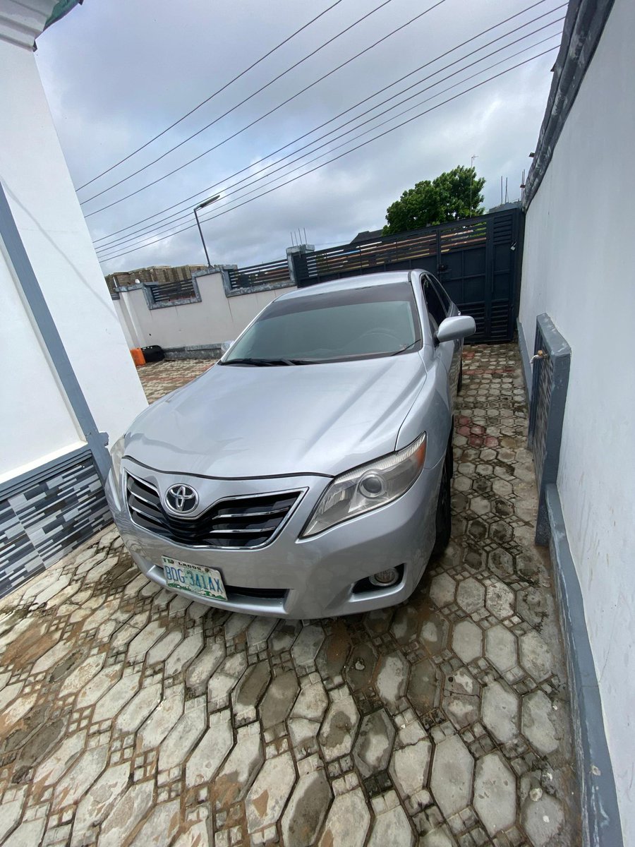 Rowneautos247's tweet photo. Registered 
2008 Camry muscle 
Toks standard 
v6 engine gear 💯AC💯
Price🏷️5.3M
Location 📍Agbara,Lagos https://t.co/KISvgdlwNd