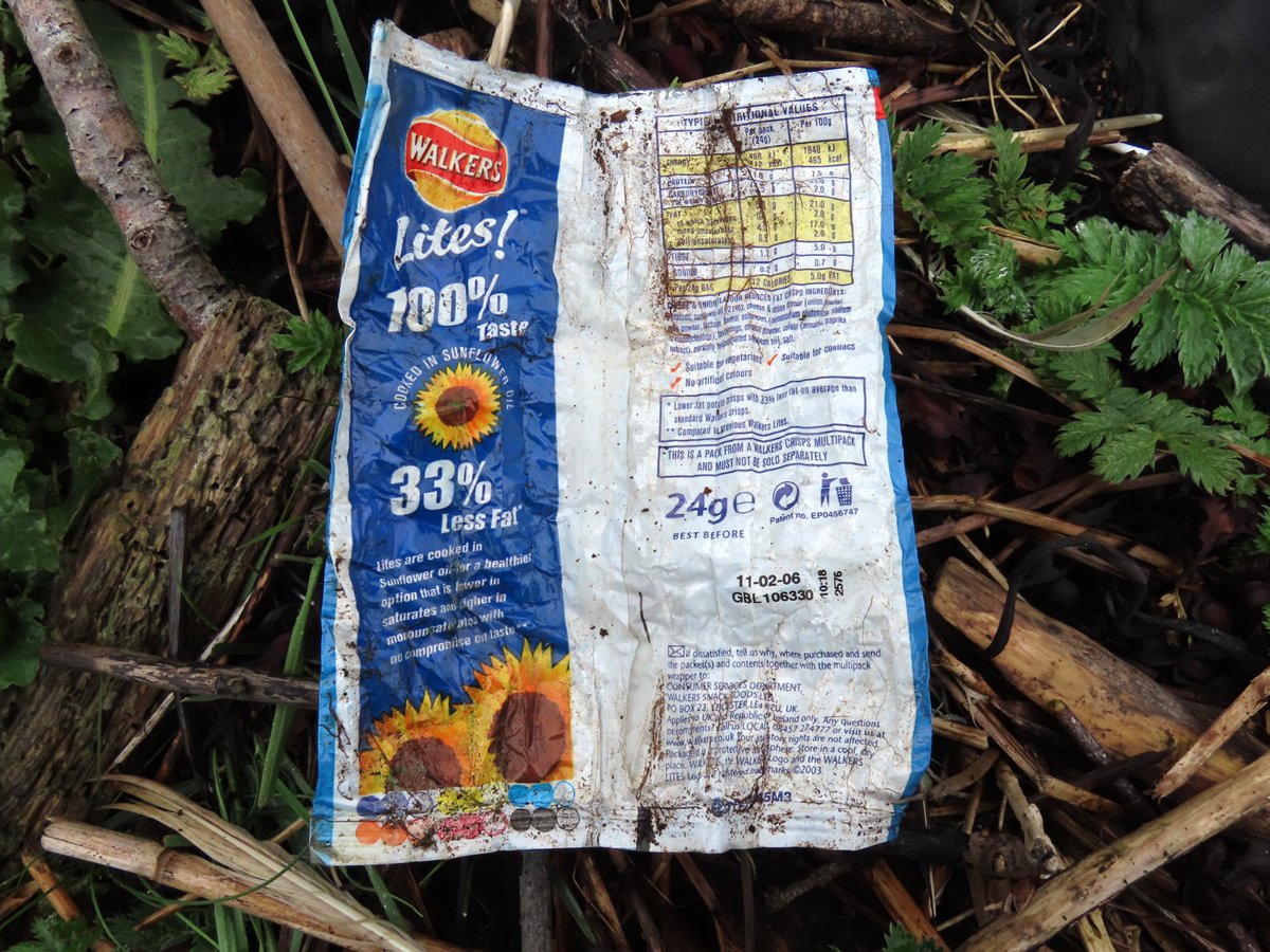 _Stickybeak's tweet photo. Also recently found another surprisingly old knotted crisp packet - this one is over 20 years old! #WashedUpOnRathlin #2minutebeachclean https://t.co/Q30qZsVv9p