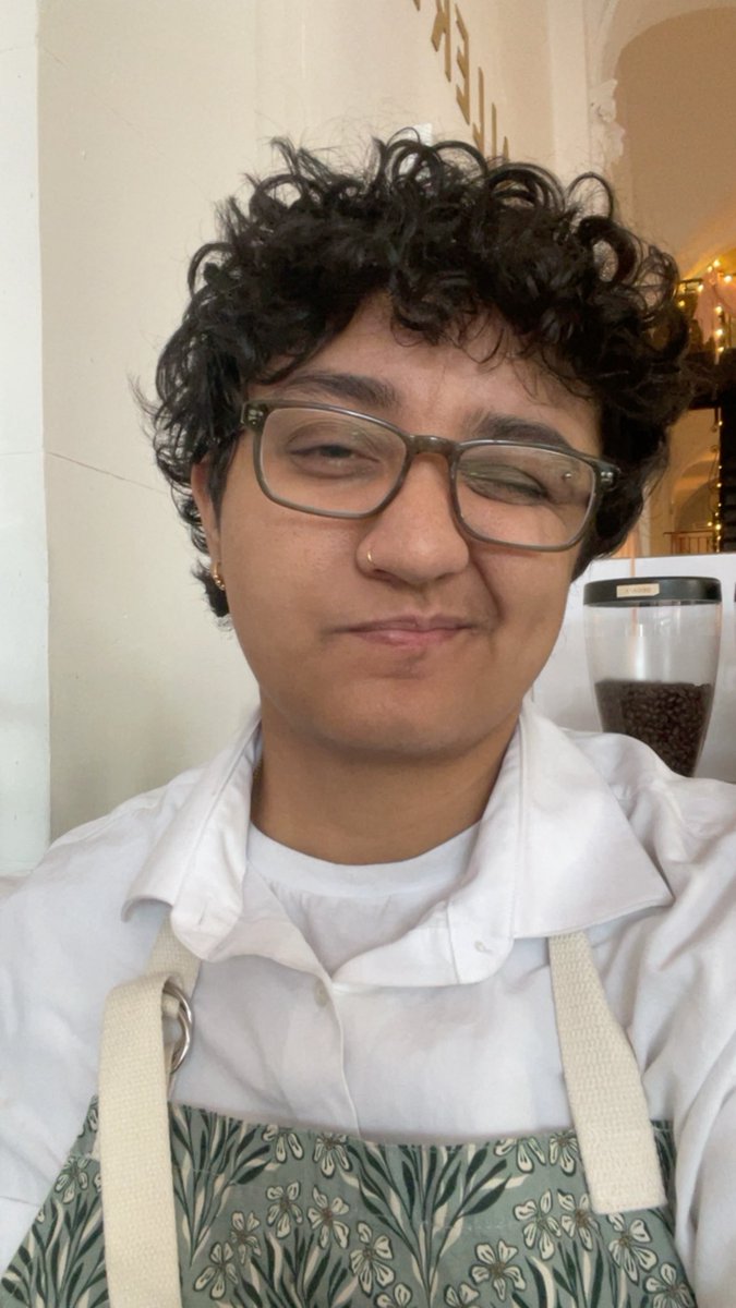 internetbutch's tweet photo. january vs. june https://t.co/GPXgesl3mq
