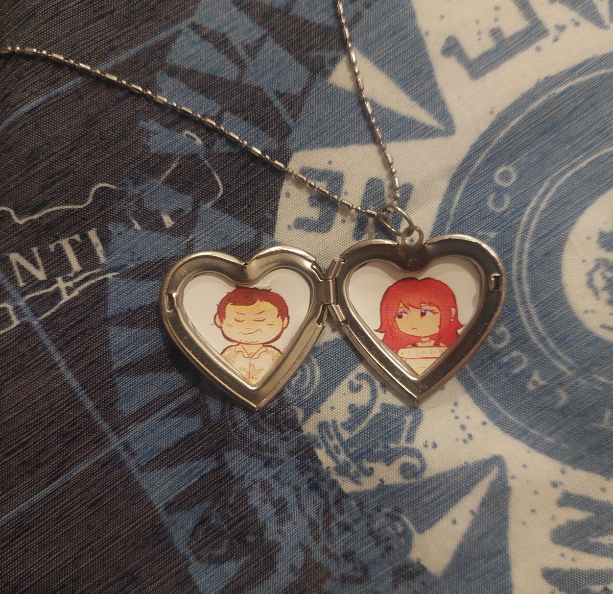 izzystapple's tweet photo. izzyclyde locket🤤 https://t.co/0gWoCKj3qB