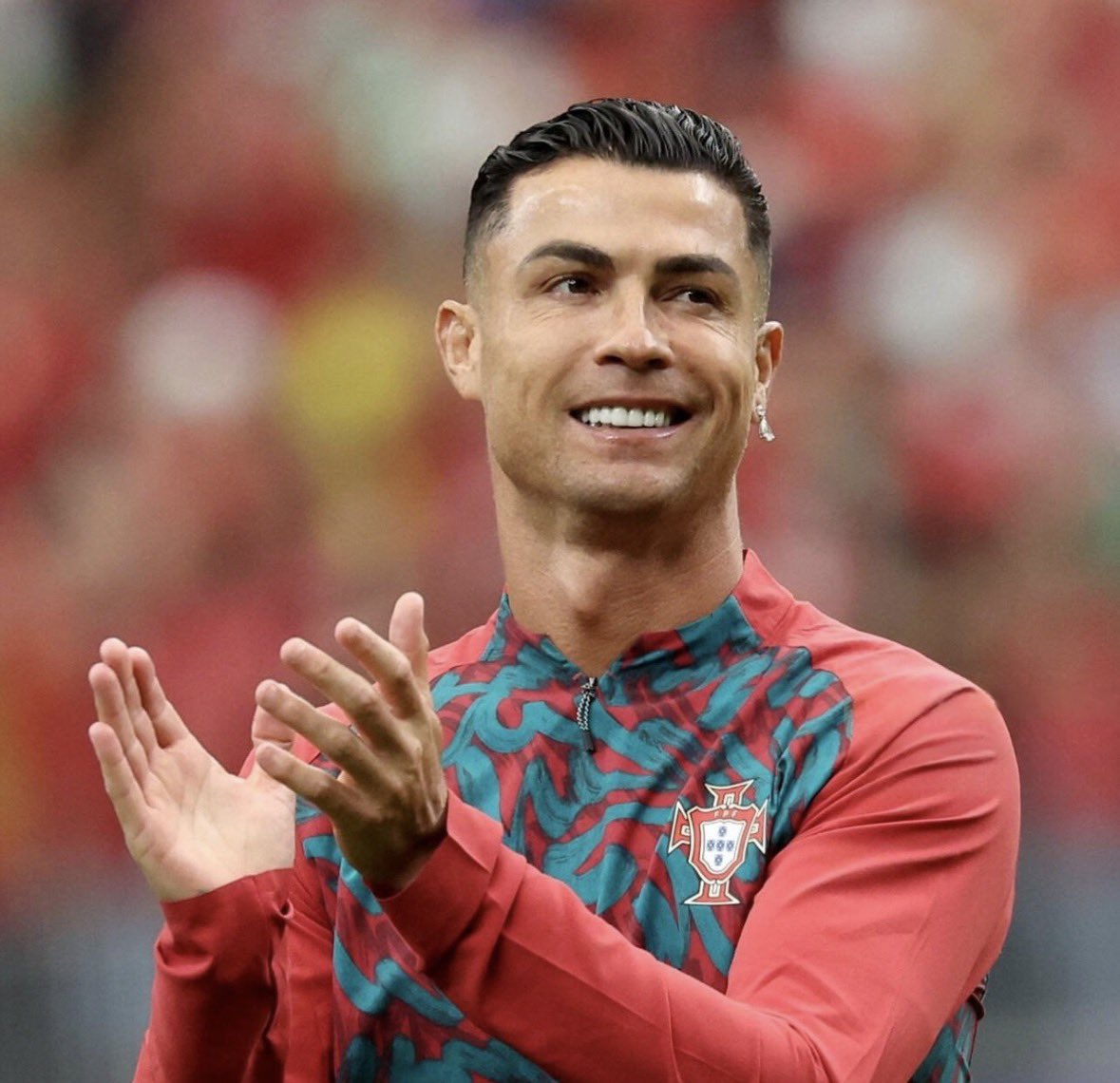 BloomGracefuly's tweet photo. @WorldCupMedia_ #CristianoRonaldo is the OLDEST outfield player EVER to start in a World Cup match..... https://t.co/zpwDS8p2Ni