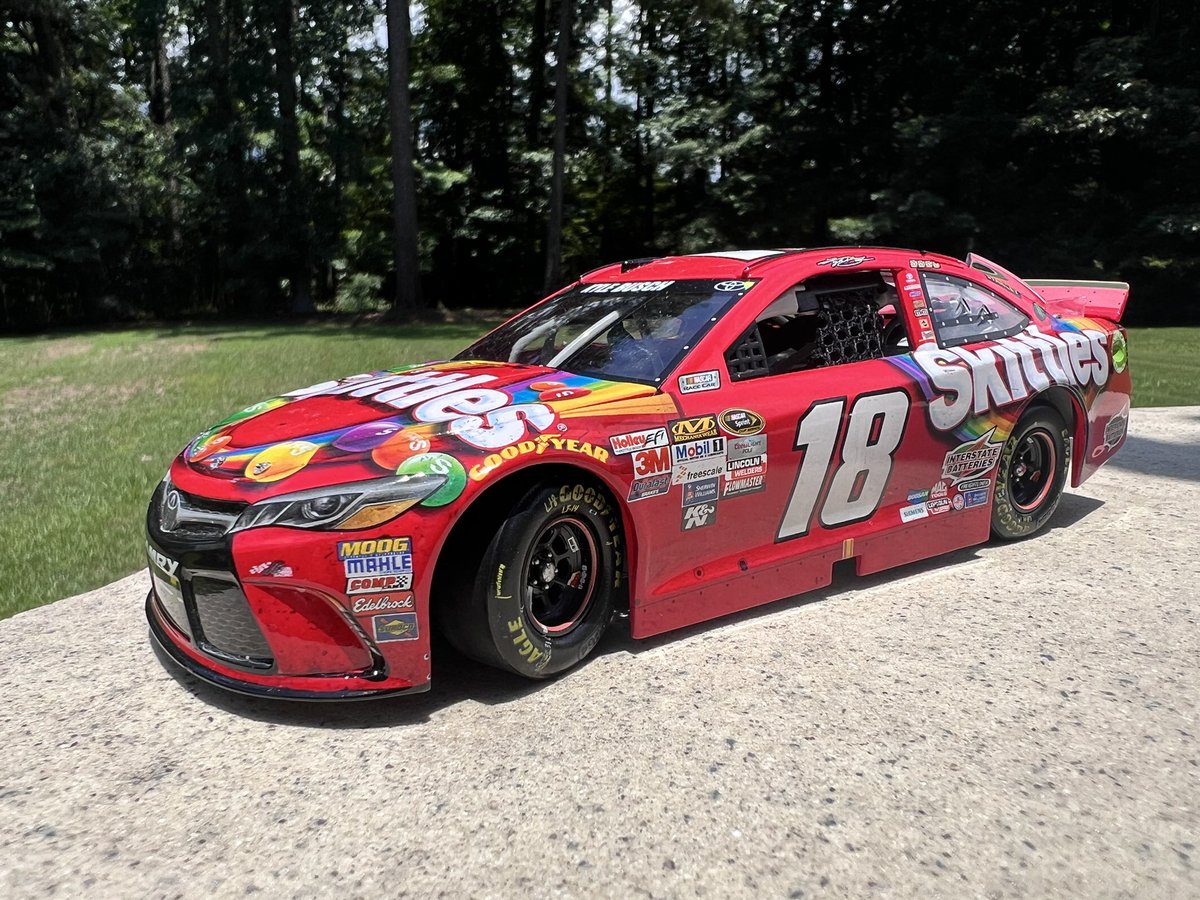 RavinDaveRich8's tweet photo. 2015 Indy Winner ๐๐๐๐ชโค๏ธ
We miss you @KyleBusch ๐๐ซถ
#ForEverRowdy #RowdyNation https://t.co/eWilVi0xwp