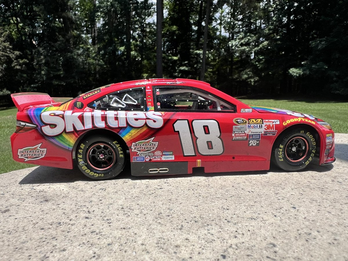 RavinDaveRich8's tweet photo. 2015 Indy Winner ๐๐๐๐ชโค๏ธ
We miss you @KyleBusch ๐๐ซถ
#ForEverRowdy #RowdyNation https://t.co/eWilVi0xwp
