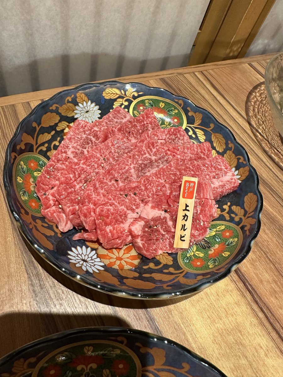 ShoheiFX's tweet photo. NIKU🥩
皿が凝ってると美味しそうに見える https://t.co/Rn9IMaUI43