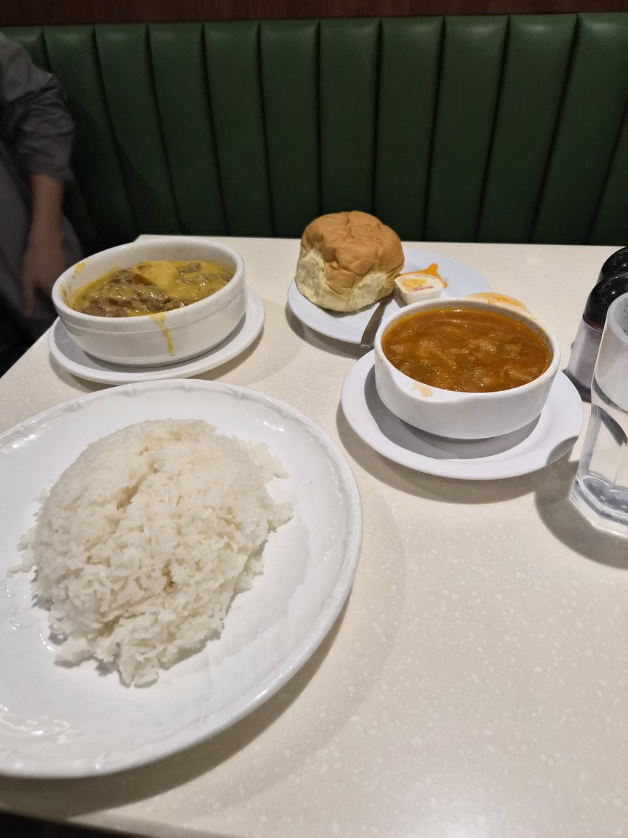 birbee01's tweet photo. girldinner ^-^ https://t.co/dsp3WVZ2e4