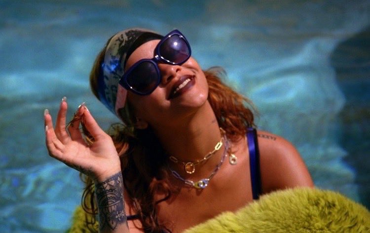 PopCrave's tweet photo. “B*tch Better Have My Money” by Rihanna has reached 1 BILLION streams on Spotify.

It’s her 20th song to achieve this. https://t.co/5p9Izz0kBV