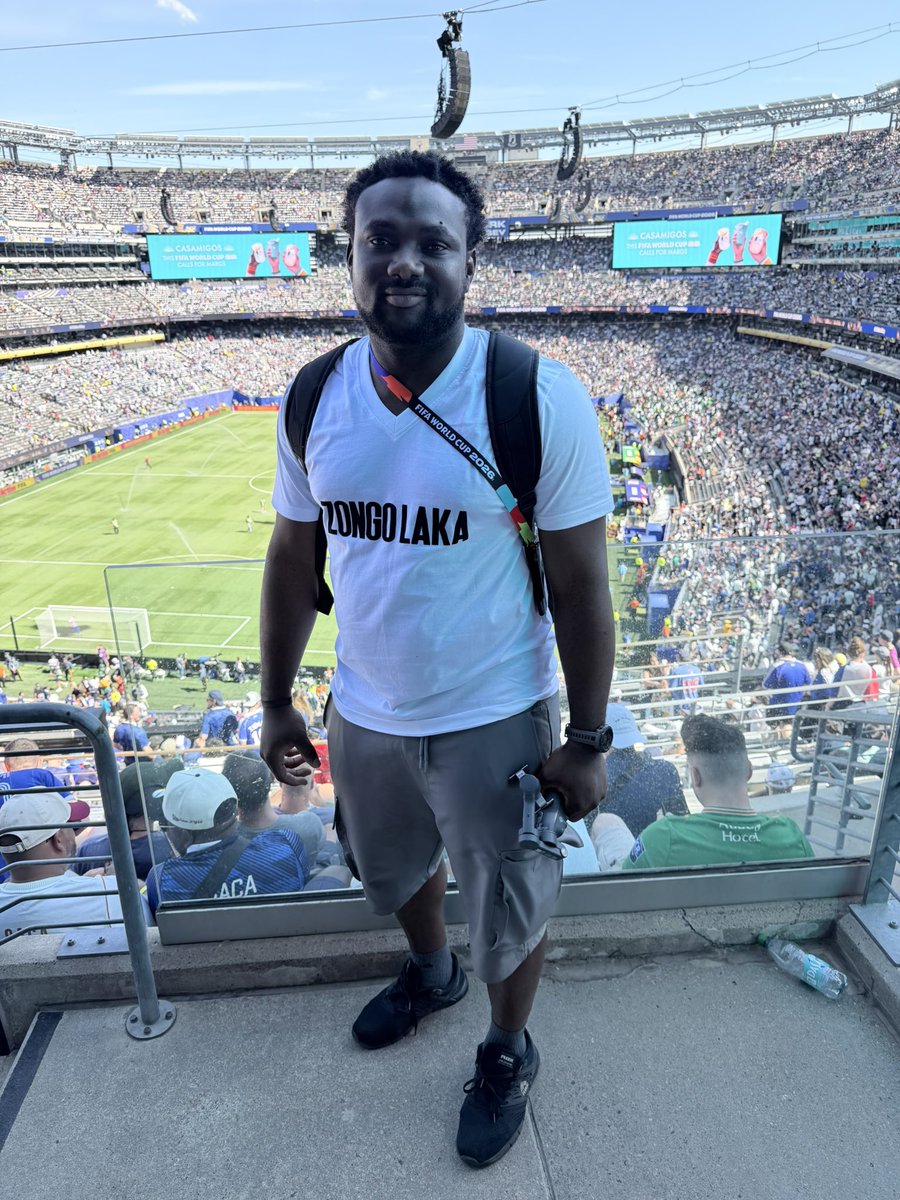 IbrahimZib's tweet photo. @Sammbonu You have to come to New York https://t.co/MmOjzgXBBd