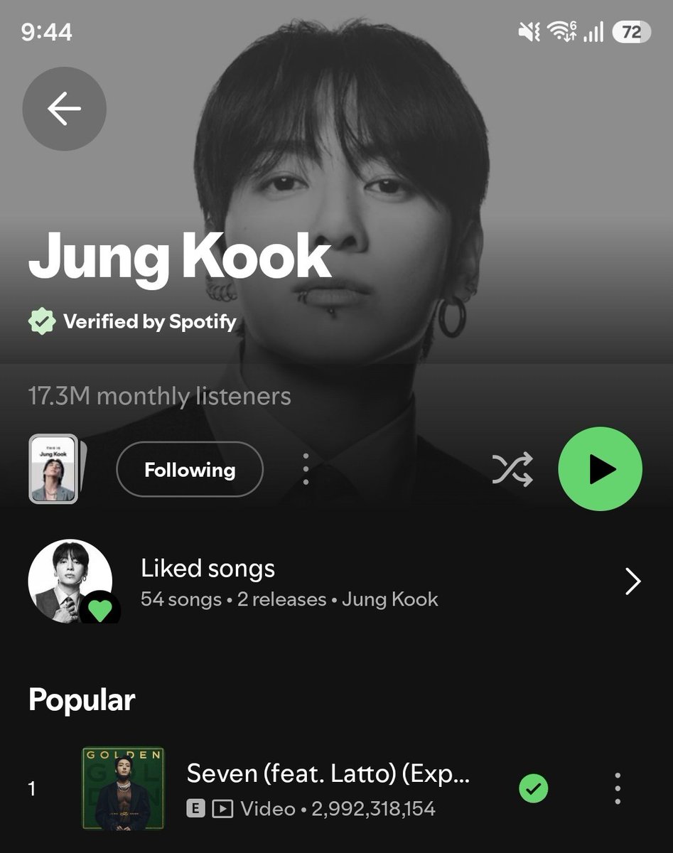 goldenfoufa's tweet photo. The Queen, Seven, is now just 8 million streams away from 3 BILLION! 👑🔥

Jungkook fans and true supporters, are you ready to make history together? Keep streaming, keep supporting, and let's take Seven all the way to 3 BILLION! 🚀💜

#SevenTo3Billions https://t.co/QkHARah4p9