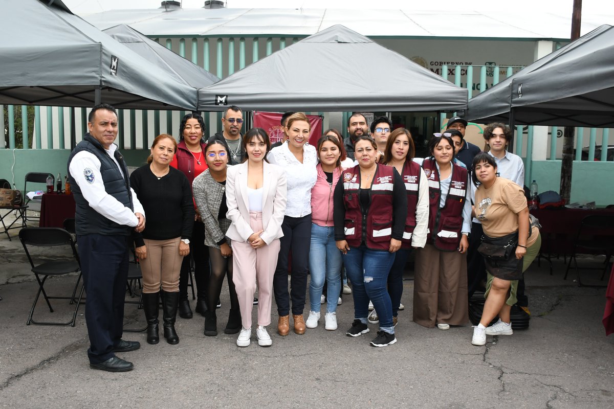 GobNau's tweet photo. Con el propósito de acercar servicios gratuitos que contribuyan al bienestar de las familias naucalpenses, el Gobierno de Ciudad #Naucalpan, realizó la #CaravanaEstamosContigo en la colonia #ElCorral, a través del#IMNIS.💜✨ https://t.co/uQQ3uWFUmq