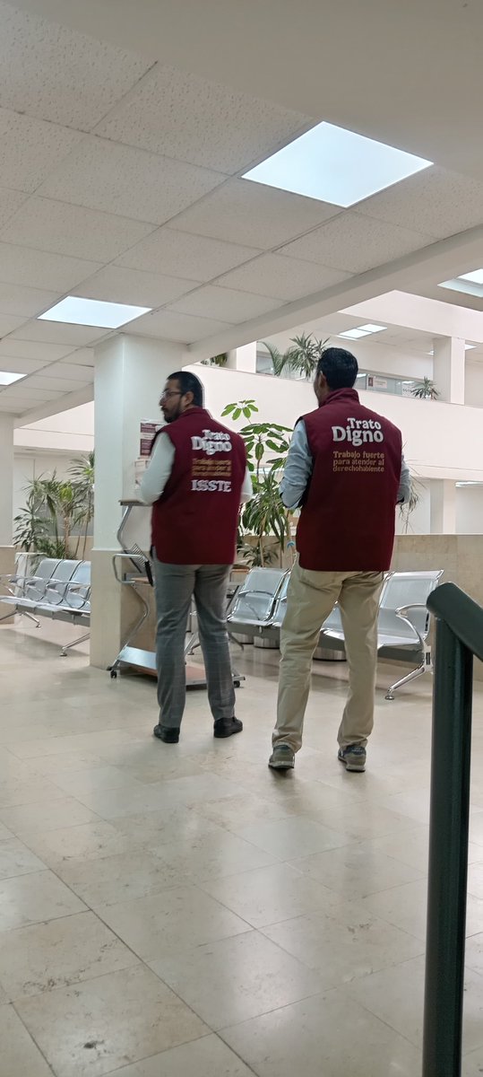 IsssteZNorte's tweet photo. En la Clínica de Especialidades Dentales reafirmamos nuestro compromiso con una atención cercana, accesible y respetuosa, junto a la Subdirección de Atención al Derechohabiente.

🦷🤝

#TratoDigno #ISSSTE https://t.co/xb8AjOVtz6