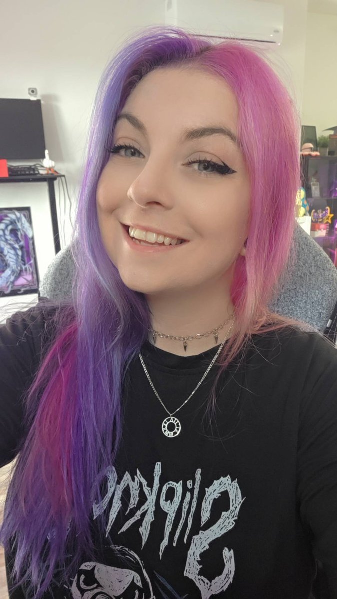 WillowLeef_'s tweet photo. Taking the day off stream for a rest day 🩷
Had some spooky things happen in my area and I just need a bit of a mental reset to get back on track

STREAMS BACK TOMORROW!! 🥰

SLIP NOOT NOOOOOT 🐧 https://t.co/FqhFyXatmO