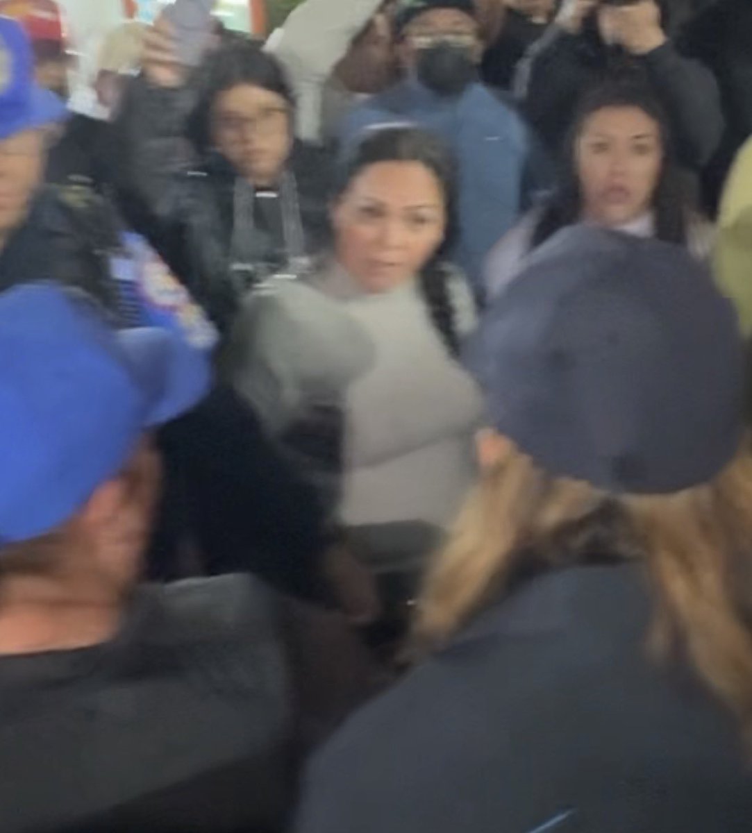 AlessandraRdlv's tweet photo. Esther Núñez Acosta 
La chata

Familiar de la diputada de Morena Diana Barrios, lidera grupos de choque y delincuencia organizada https://t.co/U3dWINsCoq