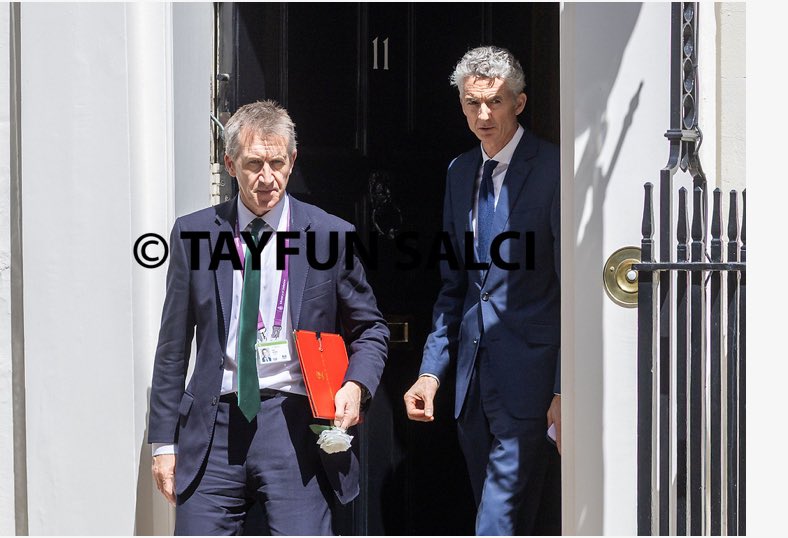tayfunsalci's tweet photo. Defence Secretary Dan Jarvis met Chancellor Rachel Reeves in number 11 before PMQs.
https://t.co/30KbJpgoyc https://t.co/gLqul188dN