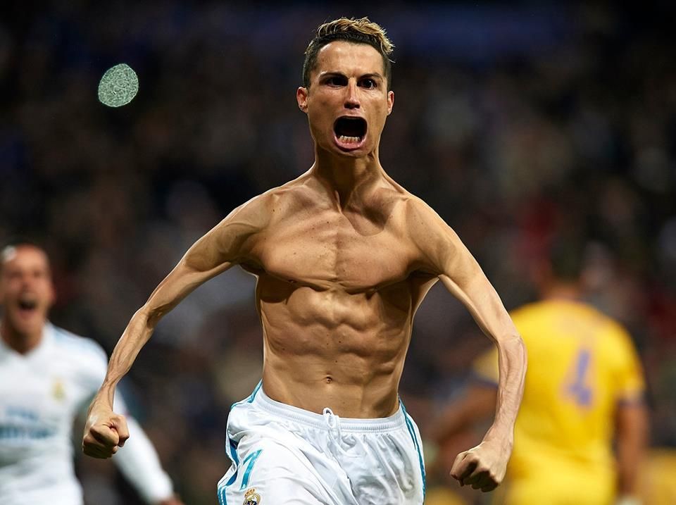 JulienNgh's tweet photo. #PORRDC
La premiere mi-temps de Ronaldo https://t.co/Qx7Z0uH2yw