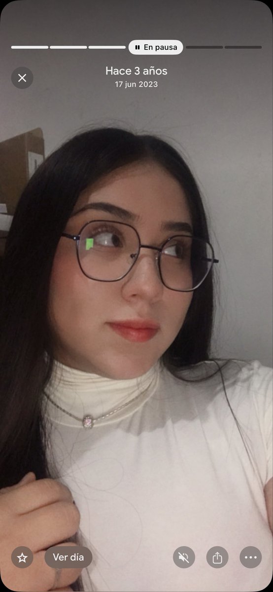 Maritzaa1323's tweet photo. Era tan linda, con mi pelo natural 😭 https://t.co/6NrdkN9Pfj