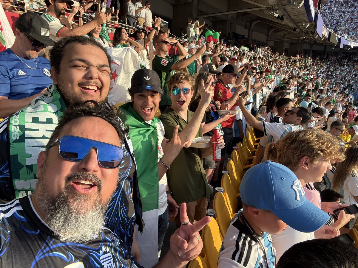 ReadyKafka's tweet photo. What a beautiful night for the beautiful game!

#fifaworldcup2026 #worldcup #messi #vamosvamosargentina🇦🇷 #123vivalalgerie

The video with @WhyBenelbar and Algeria was pure exhilaration! Too bad it didn’t count and it was the last time he was happy. 😅 https://t.co/EGEQL8Kogp