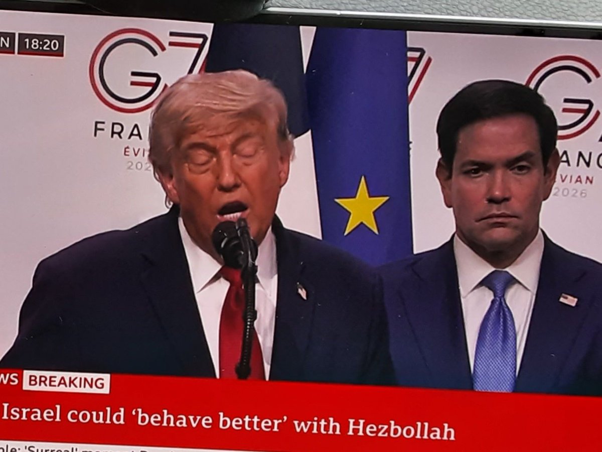 BassRhythm's tweet photo. He goes on sooo long  😆
What if the guy behind in the blue tie needs a wee?
It'd be absolute torture
#G7 
#Trump https://t.co/qnDZ4x4Ye9