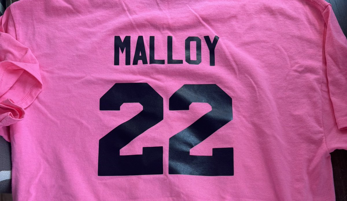 bridgetmalloy26's tweet photo. “Bridget Malloy, a freshman out of Archmere Academy headed to NCAA D3-runnerup Scranton, had the night's only 20-point game, scoring 21 for Electric Pink.” #summerball
@coachdanpisani
@AuksAthletics https://t.co/BJxzDVqiVz