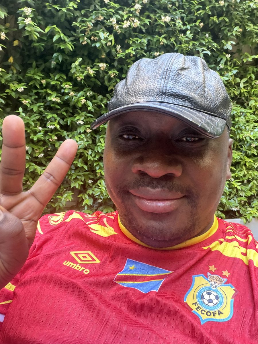 Guy_Loando's tweet photo. Allez-y les Léopards, la nation toute entière est derrière vous https://t.co/SfrpRybeCO