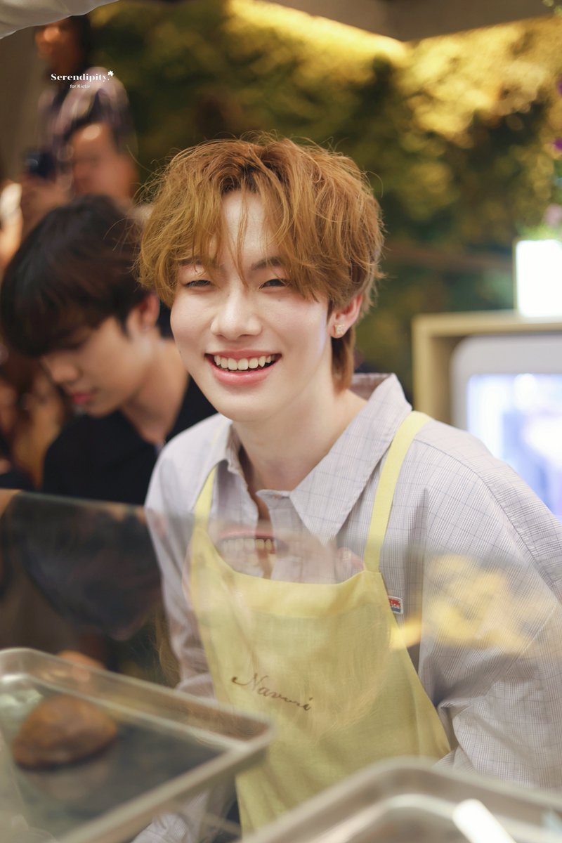 serendipity2909's tweet photo. 260618
อยู่ไม่ไหวๆ😖
@kietatar ; #kietar https://t.co/AGkriQFErW