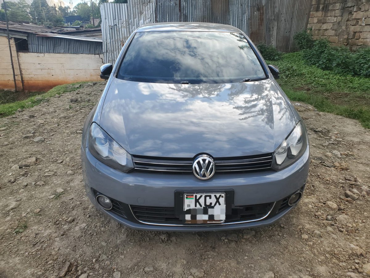 Hey__Z's tweet photo. Half time deal as we support the leopards ‼️

Tuamkie asubuhi na mapema ;

Vowlkswagen Golf TSI
2013 model
1400cc petrol
Wrapped (original colour is pearl white)

💰KES 830,000
📍Nairobi
📞0705150821 https://t.co/FlxiJRlpBX