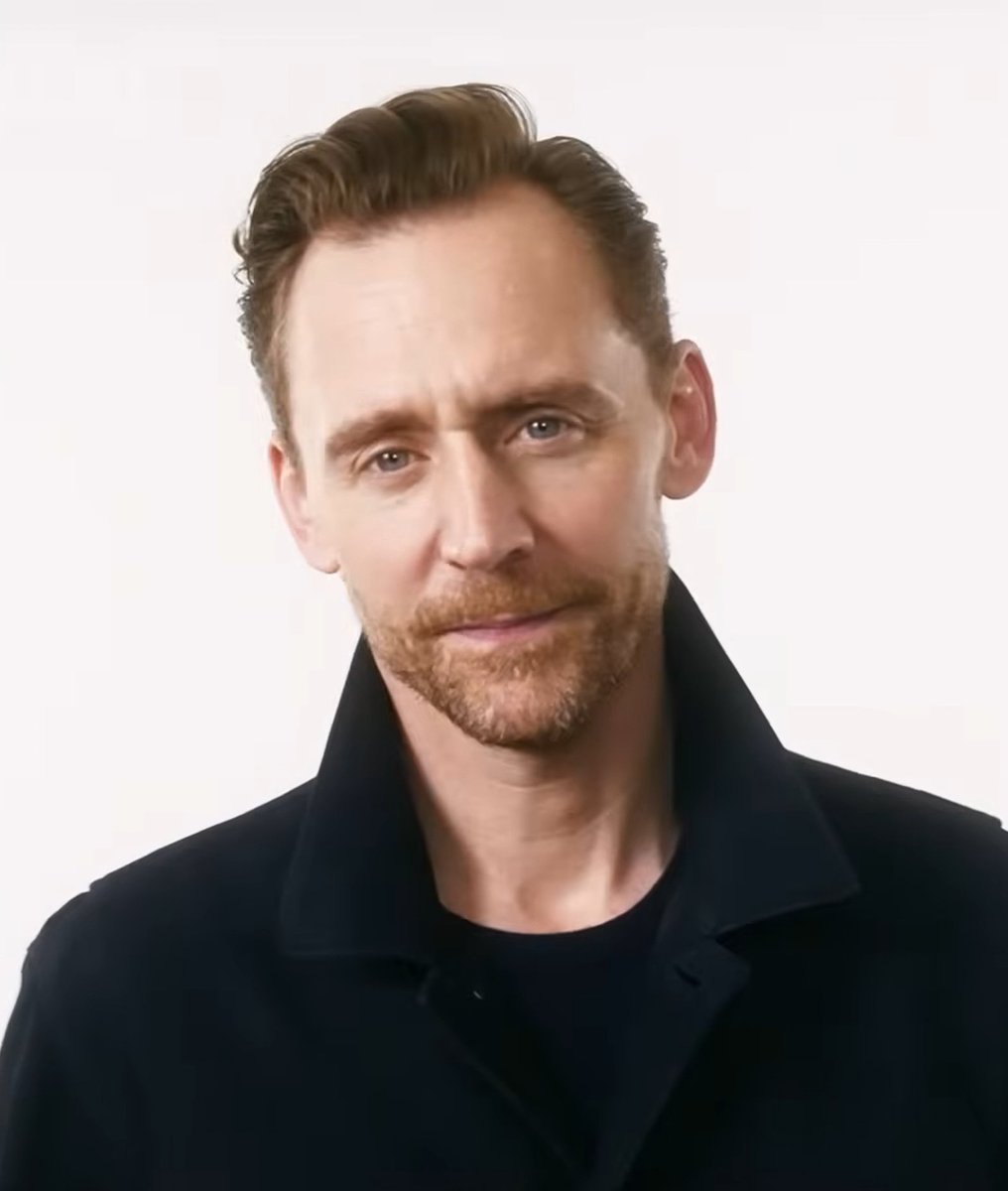 menarchivee's tweet photo. Tom Hiddleston at the THR Drama Actors Roundtable https://t.co/QALetB8spQ