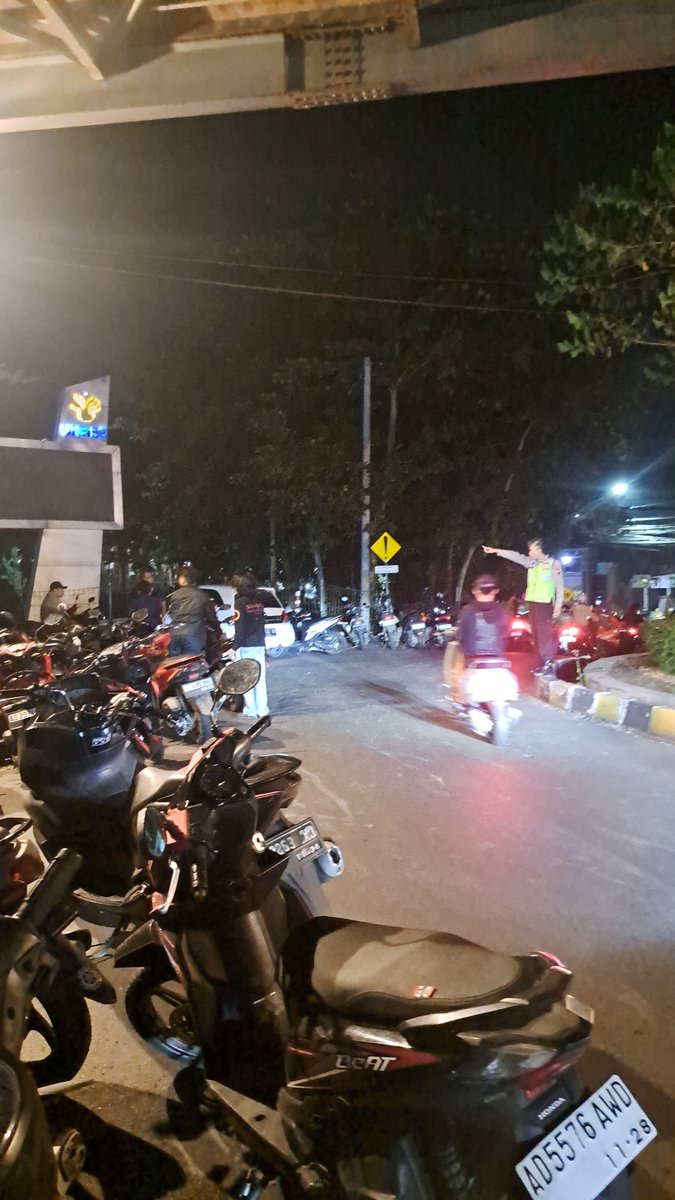 haetomato's tweet photo. Ceritane 1 pelaku ks vs 1 unnes zuzur banyak banget plis😭😭 https://t.co/MllYVrVrjI